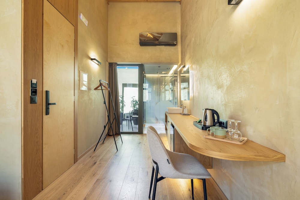 Poem Suites