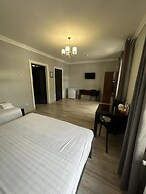 Nest Inn