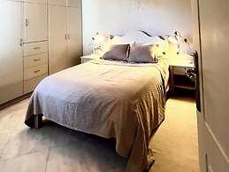 Pantheon Apartments & Studios