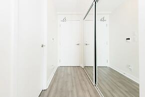 Beautiful Luxurious Modern Suite