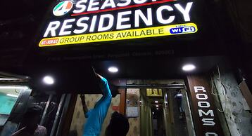 4 Seasonz Residency