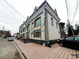 Shosh Boutique Hotel