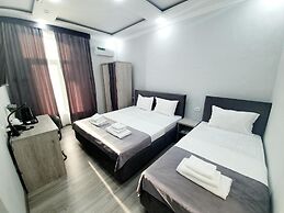 Shosh Boutique Hotel