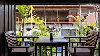 Khmer Lodge