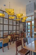 River Light Condotel