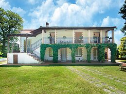 Apartment in Marche Near Lame Rosse