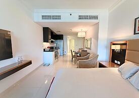 Capital Bay Comfort Studio city view