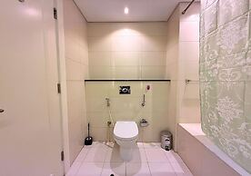 Capital Bay Comfort Studio city view