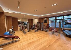 Capital Bay Comfort Studio city view