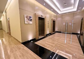 Capital Bay Comfort Studio city view