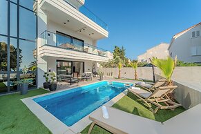 Villa Dantela