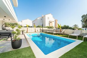 Villa Dantela