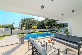 Villa Dantela