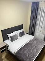 Shosh Apartments