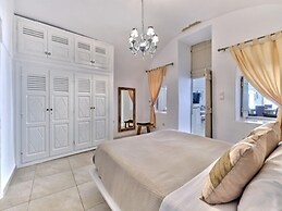 Sunset View Villa Santorini With Outdoor Jacuzzi
