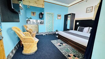 Paradise Inn by HBR
