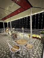 Paradise Inn by HBR