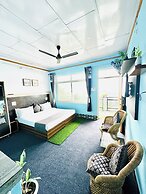 Paradise Inn by HBR
