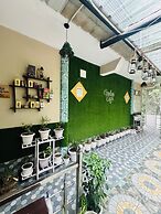 Paradise Inn by HBR