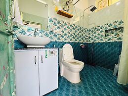Paradise Inn by HBR