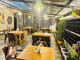 Paradise Inn by HBR