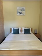 Victoria Hotel