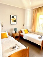 Victoria Hotel