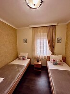 Victoria Hotel