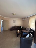 Victoria Hotel