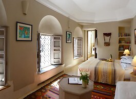 Magnificent Riad in Midina With Swimming Pool
