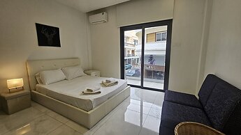 12 LCA - Stay Finibreeze Apartment