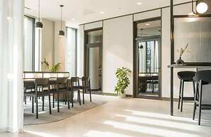 2br-sleeps4-parking-central-cityview