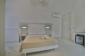 Riviera Luxury Rooms