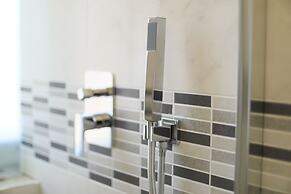 Riviera Luxury Rooms