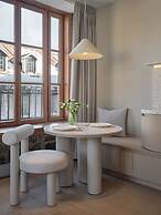 Corner Apartments