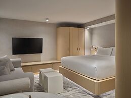 Corner Apartments