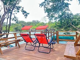 Howler Jungle House