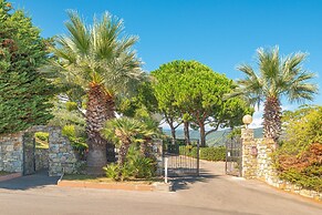 Appartements mit Veranda, Andora