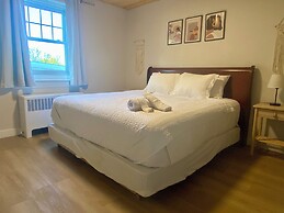 South Shore Suites