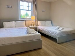 South Shore Suites