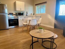 South Shore Suites