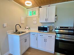 South Shore Suites