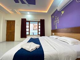 Hotel Nagavkars Palace