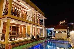 Hotel Nagavkars Palace