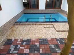 RAJABAWANA Holiday Resort