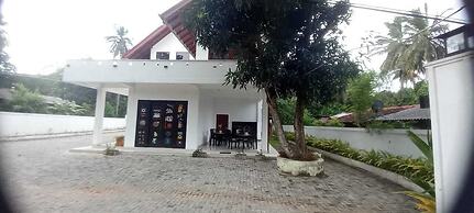 RAJABAWANA Holiday Resort
