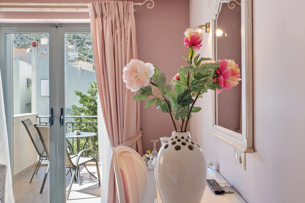 Aerinon Guesthouse