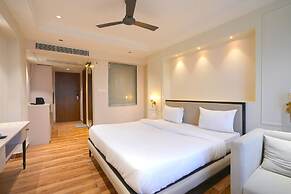 Hotel Square 36