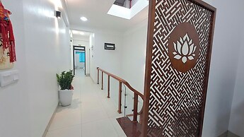 HT Airport Inn