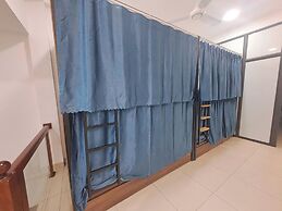 HT Airport Inn